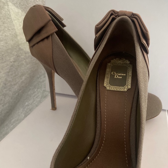 Vintage Limited Edition Dior Ribbon Pump - Picture 3 of 5